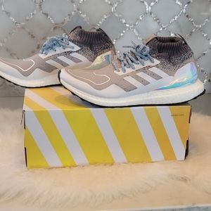 adidas Originals UltraBOOST Mid  "Ligh